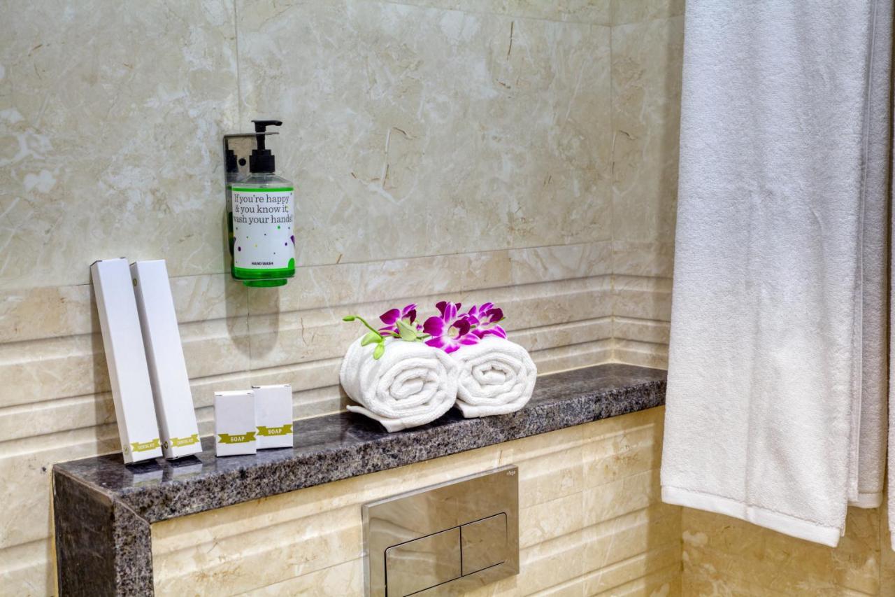 Sm Royal Stay Hotel - Near Bangalore International Airport Devanahalli エクステリア 写真