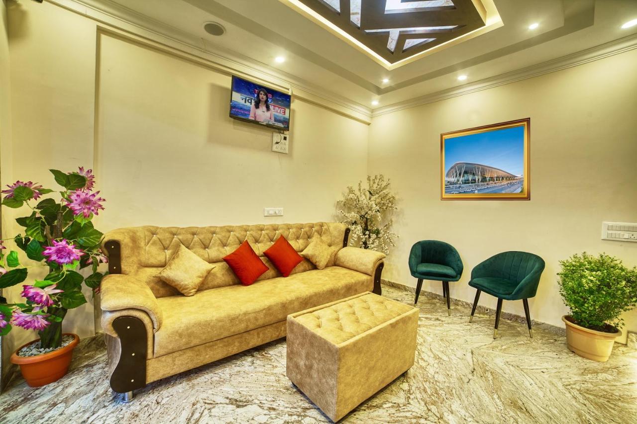 Sm Royal Stay Hotel - Near Bangalore International Airport Devanahalli エクステリア 写真