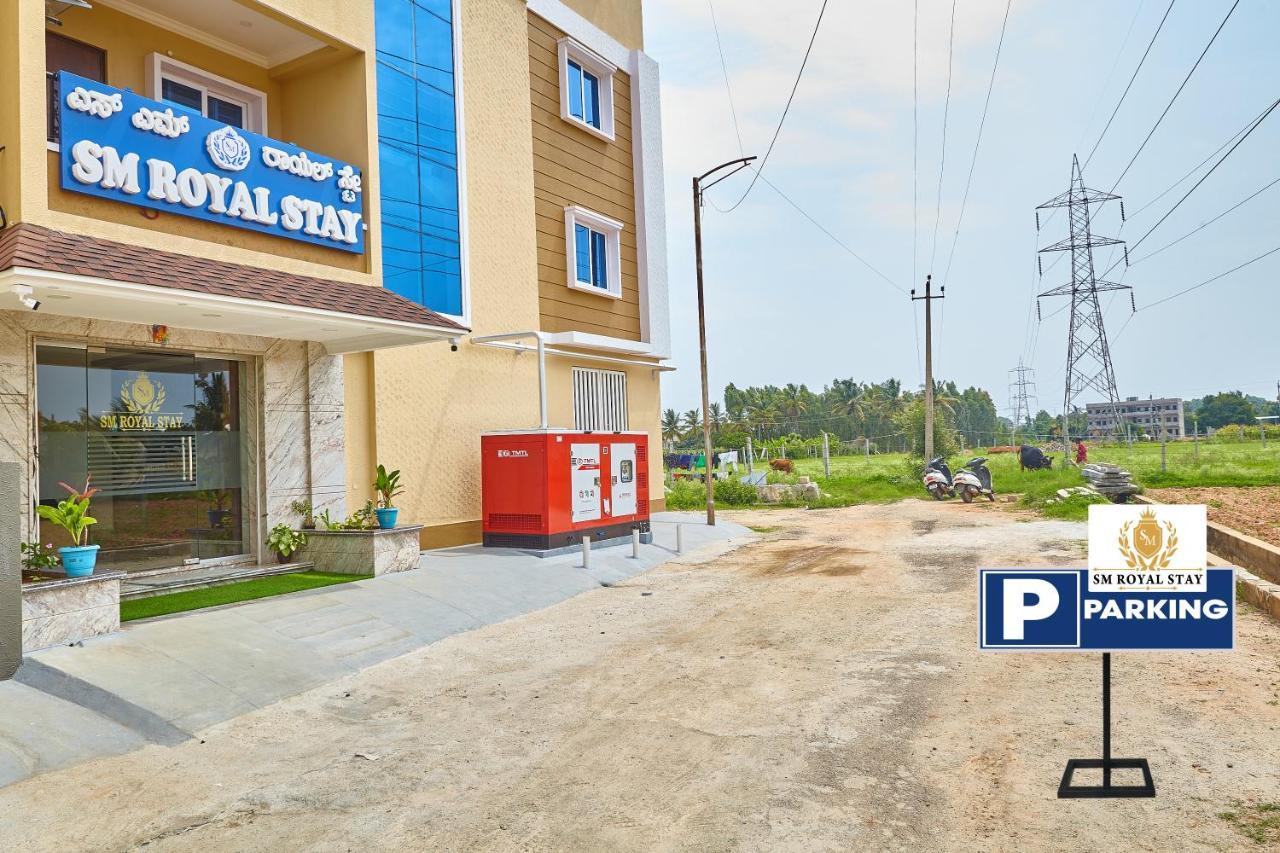 Sm Royal Stay Hotel - Near Bangalore International Airport Devanahalli エクステリア 写真