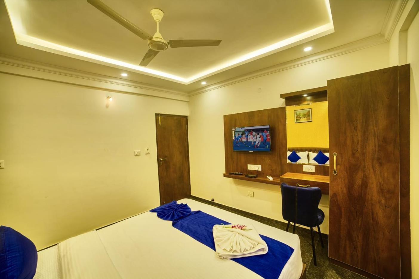 Sm Royal Stay Hotel - Near Bangalore International Airport Devanahalli エクステリア 写真