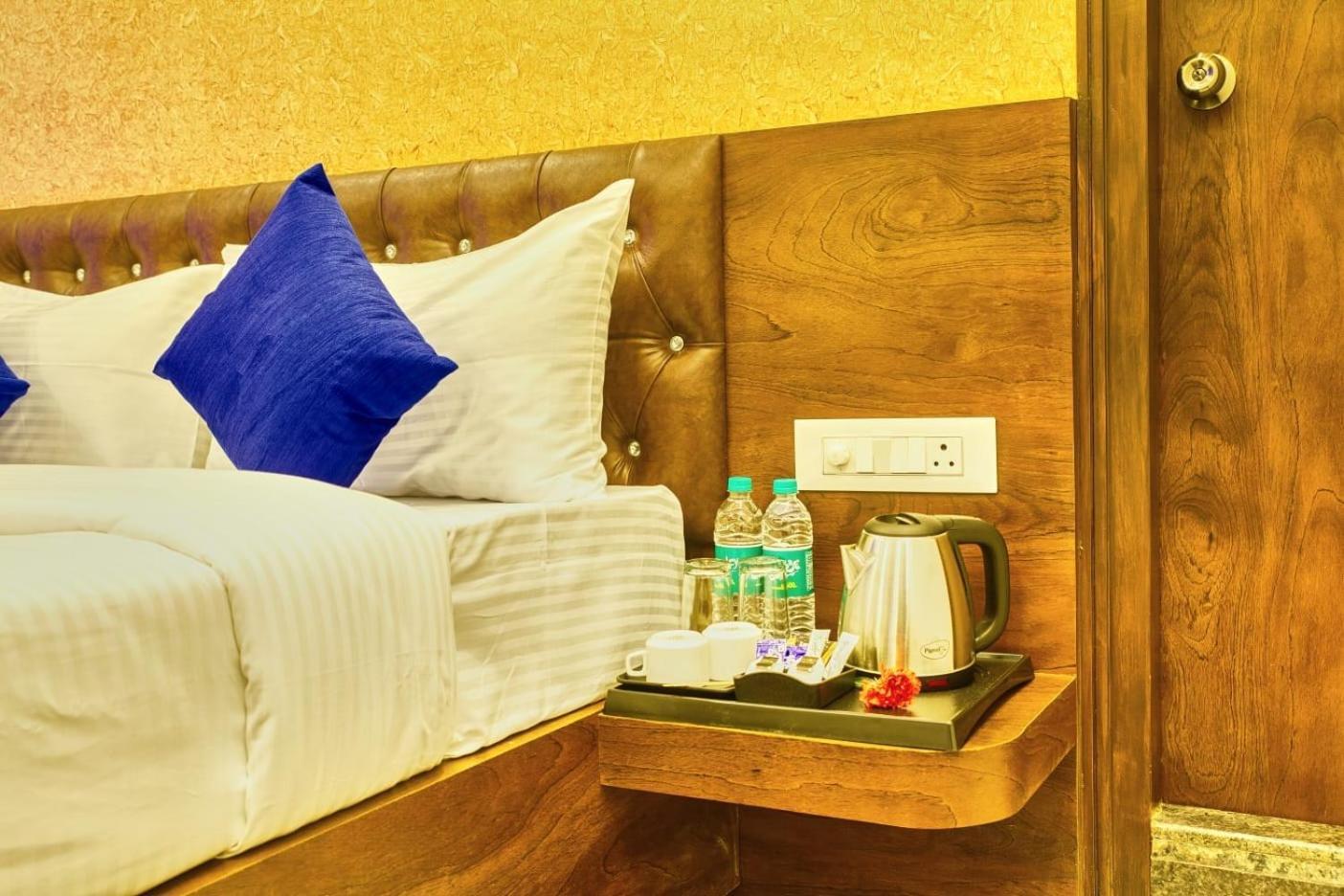 Sm Royal Stay Hotel - Near Bangalore International Airport Devanahalli エクステリア 写真